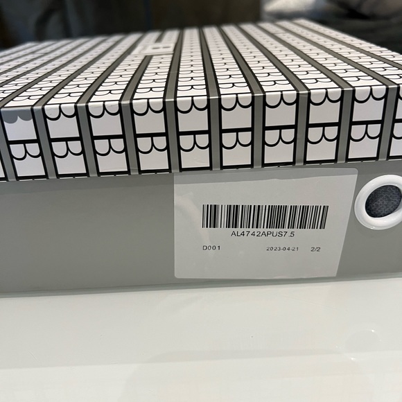 Stiletto Sandals Newbella size 7.5 - Picture 3 of 8